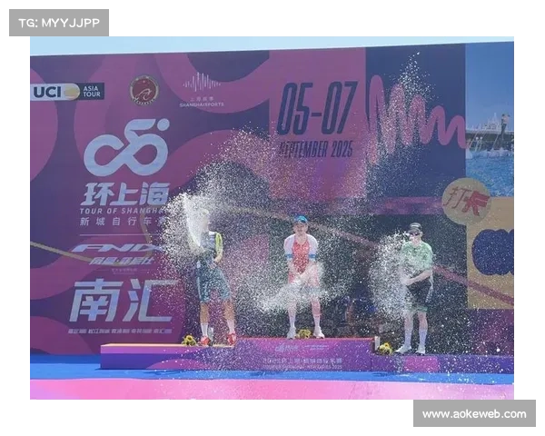 环上海第三赛段滴水湖畔激情收官展现速度与活力之城魅力